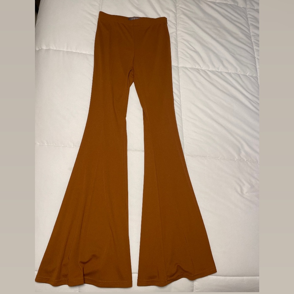 Flared/bootcut pants from Bloomingdale’s- Essue brand